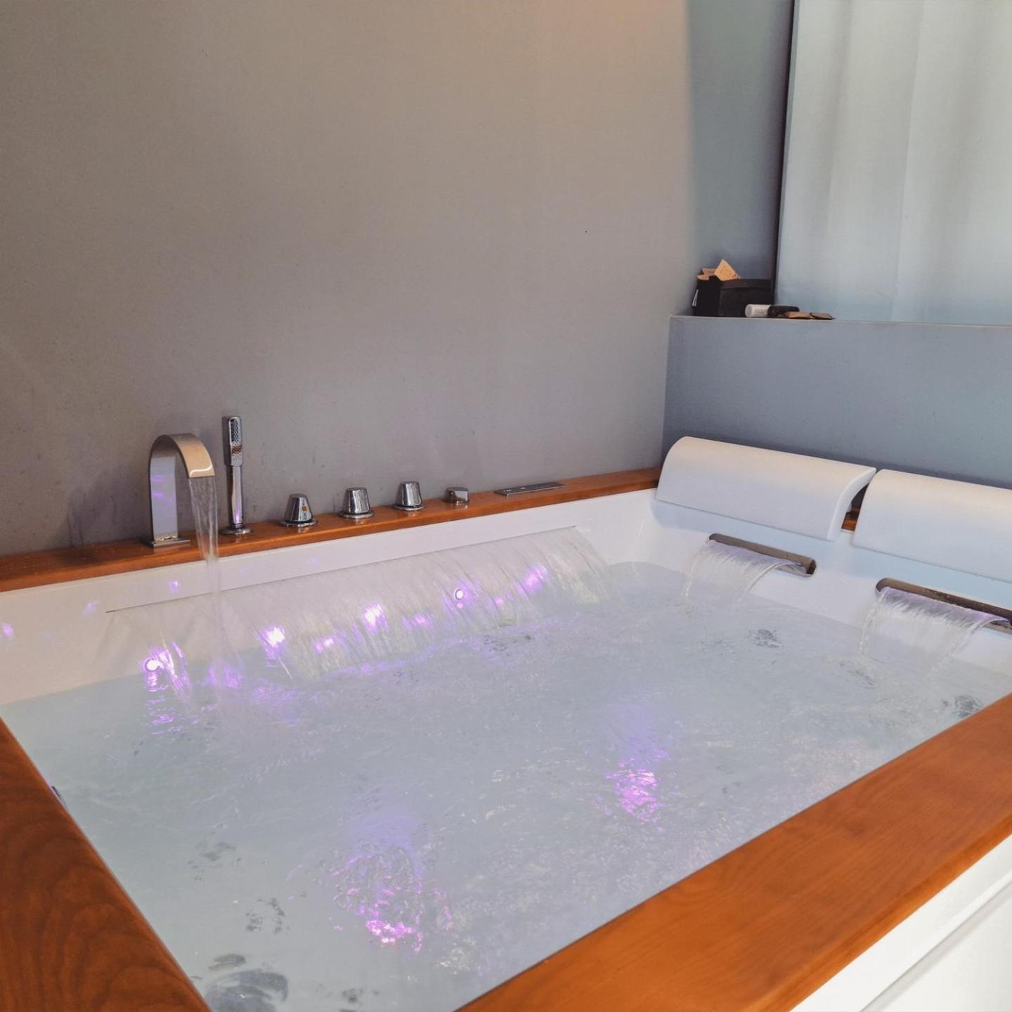 Rewind Hotel Temu Ngoại thất bức ảnh